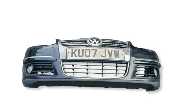 Volkswagen Jetta V Front bumper ZDERZAKJETTAPRZOD