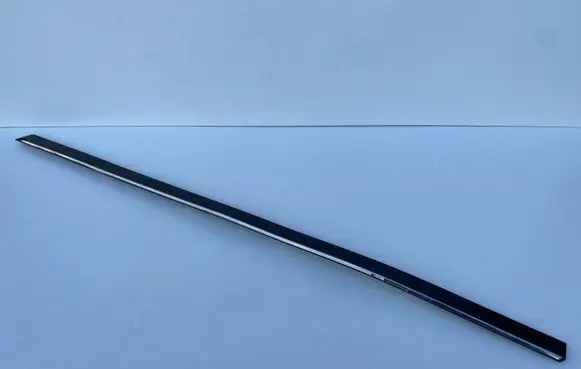 BMW 5 E39 Front door trim (molding) 8184478