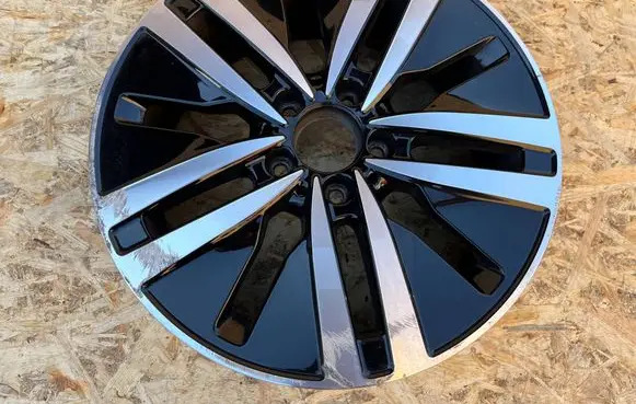 Mercedes-Benz CLA C117 X117 W117 R17 alloy rim A1174010200