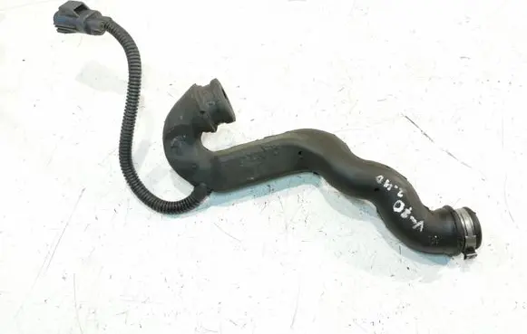 Volvo V70 Breather/breather pipe/hose 30788009