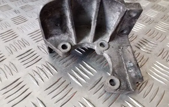 Opel Antara Engine mounting bracket