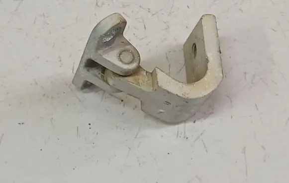 Skoda Roomster (5J) Rear door lower hinge 6N0827301C