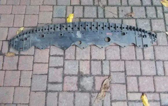Toyota Yaris Rear shock/impact absorber stay/bar ABSORBERYBELKI
