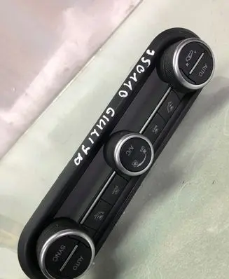 Alfa Romeo Giulia Climate control unit 01561774550