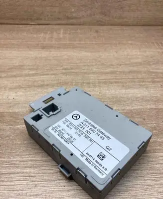 Mercedes-Benz E W211 Gateway control module A2115407445 A2115407545 USED