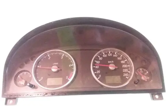 Ford Mondeo Mk III Speedometer (instrument cluster) 1S7F10841 44ZU187