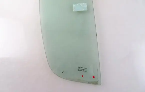 Dacia Sandero Rear side window