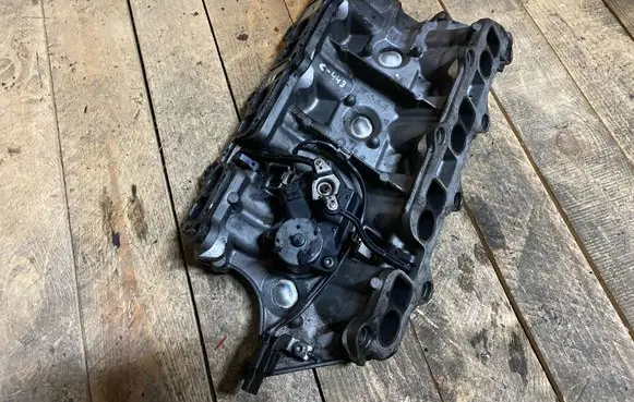 Mercedes-Benz ML W164 Intake manifold a6290900544 6290900544