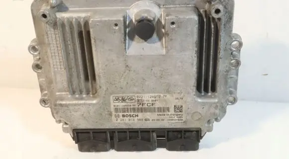 Ford Fiesta Engine control unit/module ECU 8V2112A650PF