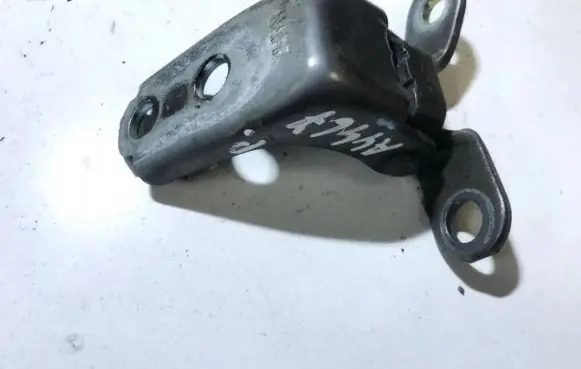 Honda Insight Front door upper hinge