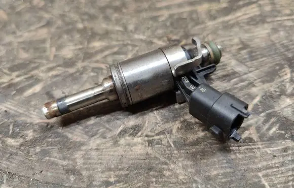 Ford Fusion II Fuel injector FB5E9F593AB