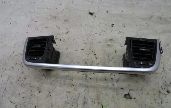 KIA Rio Rear air vent grill GMAUTO4574097