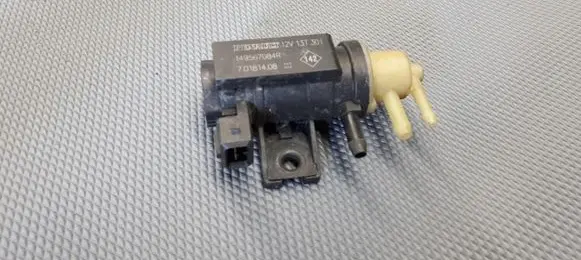 Renault Dacia Duster Valve vacuum 