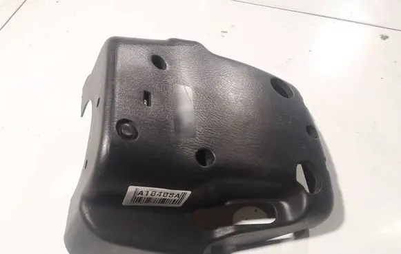 Honda CR-V Steering wheel column trim