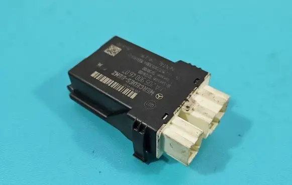 Mercedes-Benz Vito Viano W447 Central body control module A2059004607 IMPRK1481504