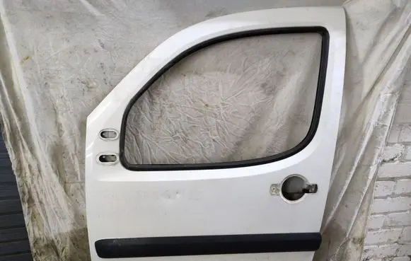 Fiat Doblo Front door
