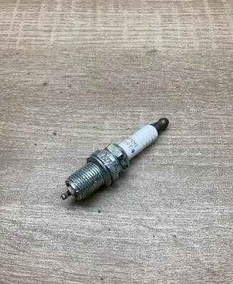 Hyundai Elantra Spark plug RC10PYPB4