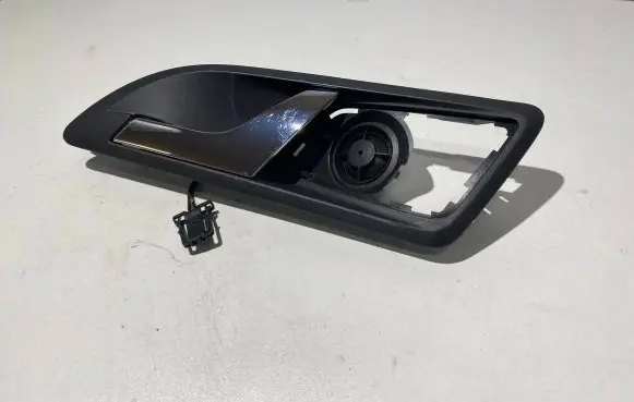 Skoda Octavia Mk2 (1Z) Rear door interior handle 1Z0839247