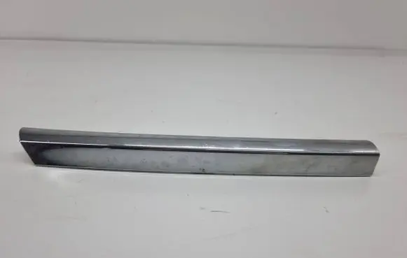 Nissan Leaf I (ZE0) Front bumper splitter molding 