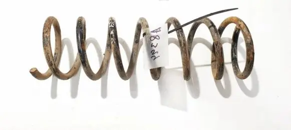 Mazda 3 I Rear coil spring