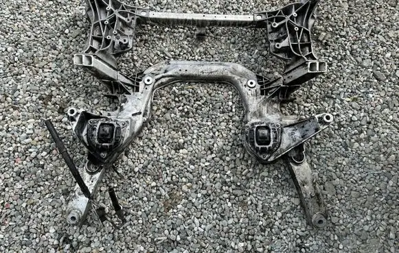 BMW 5 F10 F11 Front subframe 6797648
