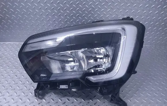 Renault Master III Headlight/headlamp 260602286R
