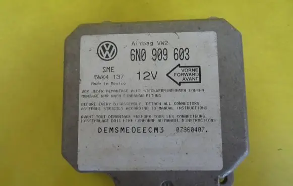 Volkswagen PASSAT B4 Airbag control unit/module 6N0909603 5WK4137