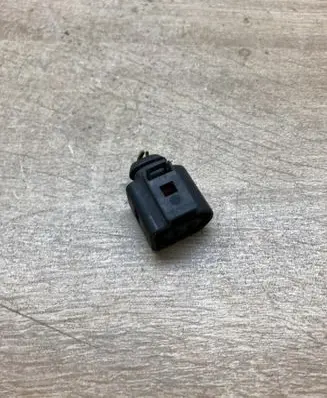 Volkswagen Golf V Plug wire 1J0973722