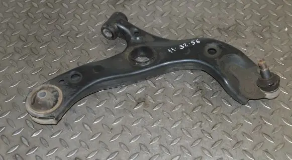 Toyota C-HR I Front lower control arm/wishbone