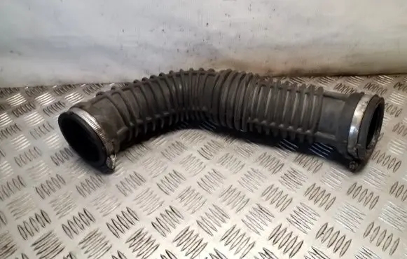 Opel Movano B Air intake hose/pipe