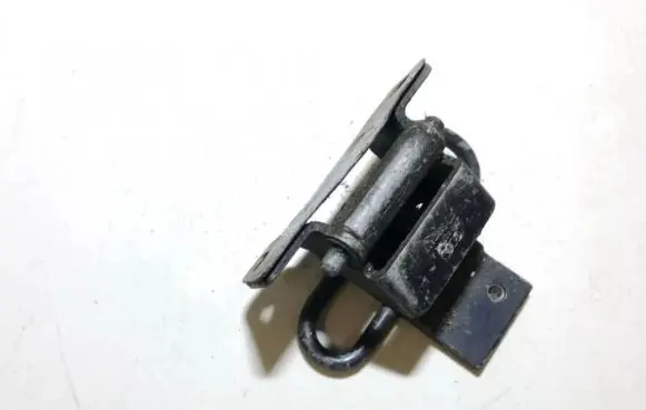 Audi A4 S4 B5 8D Rear door lower hinge 4a0833412a
