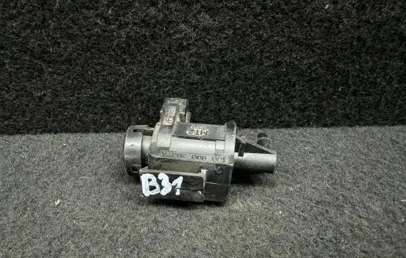Volkswagen Golf IV Turbo solenoid valve 1J0906283A
