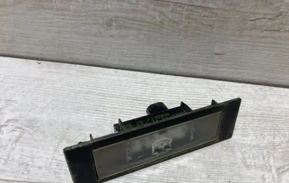 BMW 1 F20 F21 Number plate light 7193294