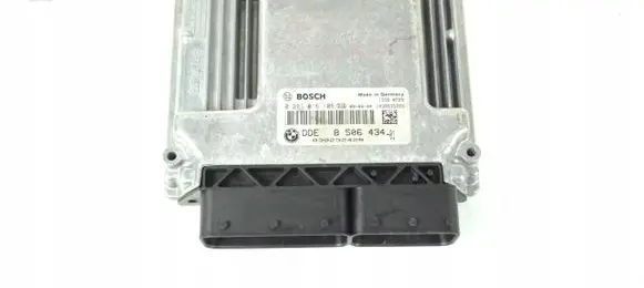 BMW 1 E81 E87 Engine control unit/module ECU 0281016106
