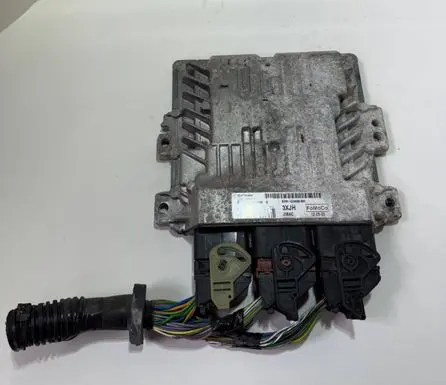 Ford Focus Engine control unit/module BV6112A650MH 3XJH S180133038