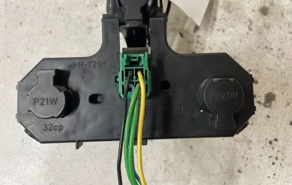 Volvo S80 Tail light bulb cover holder 14997400