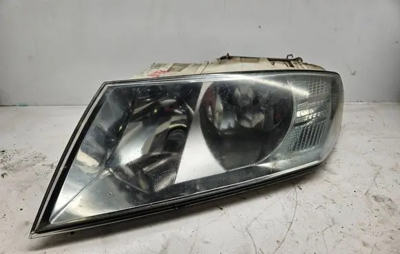 Skoda Octavia Mk2 (1Z) Headlight/headlamp 1Z1941017P