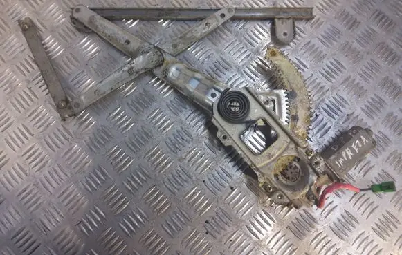 Subaru Impreza I Front door window regulator with motor