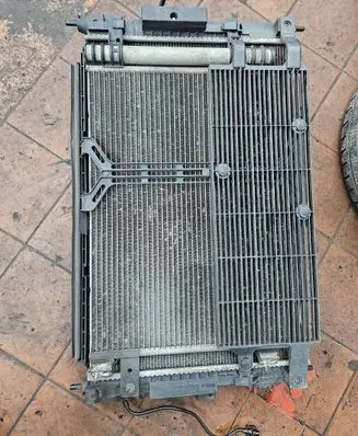 Citroen C4 II Picasso Fan set 9806313280