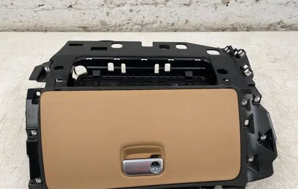 Porsche Macan (95B) Glove box 95B857558 8103810 105809428C