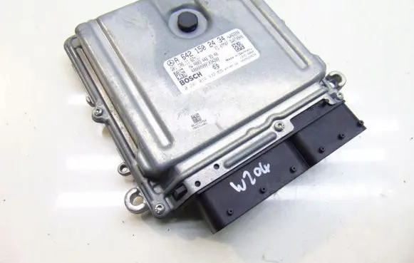 Mercedes-Benz C W204 Engine control unit/module A6421502434