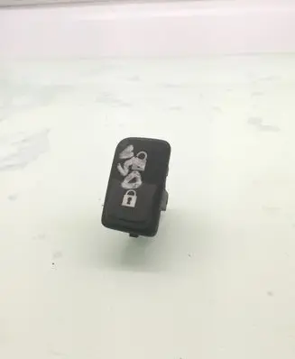 Volvo V50 Central locking switch button 0665832