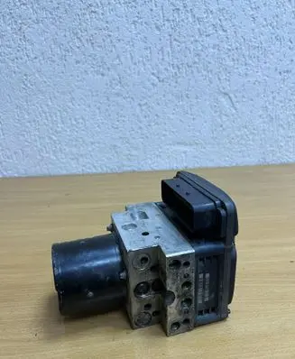 BMW 7 F01 F02 F03 F04 ABS Pump 34516791173 D6075