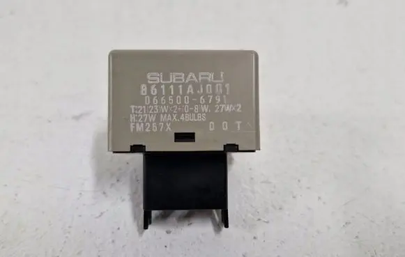 Subaru Legacy Day light relay 86111AJ001
