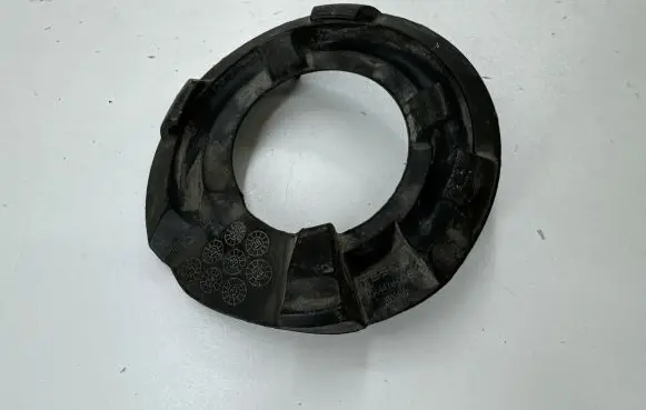 Tesla Model 3 Rear coil spring rubber mount 104447900E 2000400