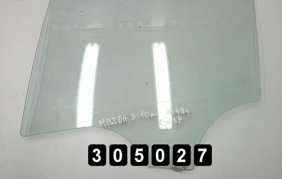 Mazda 3 II Front door window glass four-door