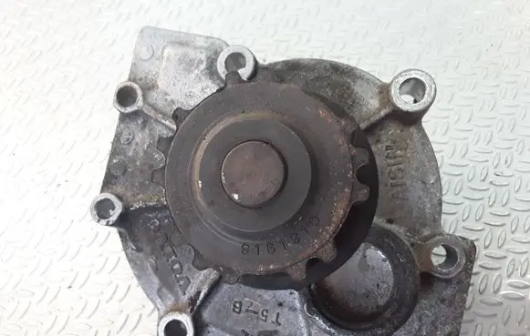 Volvo S40, V40 Water pump 9161910