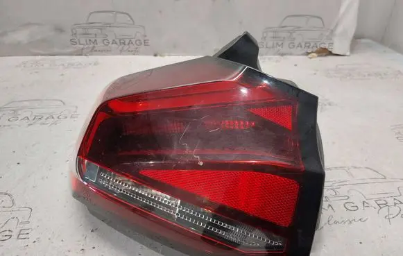 Citroen C4 III e-C4 Rear/tail lights 9831100280 0021874006