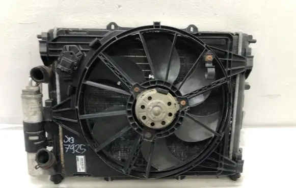 Renault Clio II Radiator set 7700428659
