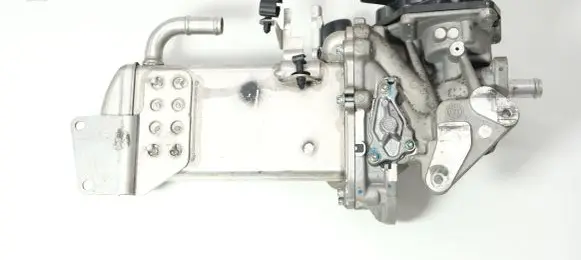 Audi A6 C7 EGR valve cooler V29041282